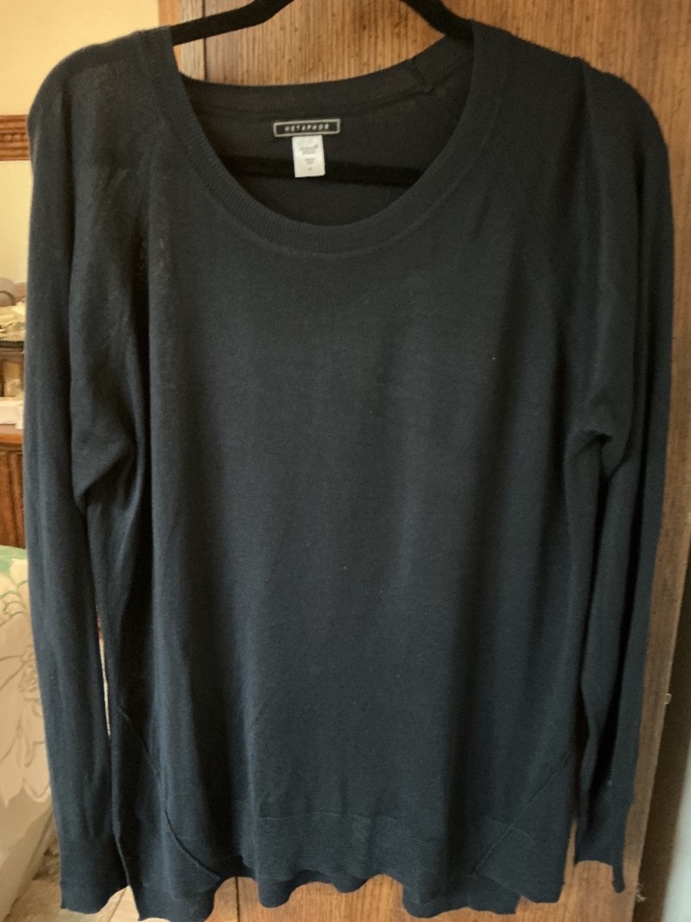 EUC Ladies lightweight sweat top
